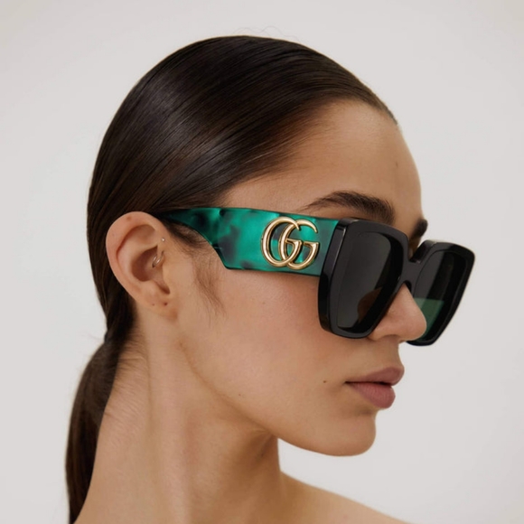 NEW GUCCI OVERSIZED WOMEN'S SUNGLASSES GG0956S 001 BLACK GREEN GUCCI EYE… - Picture 2 of 11